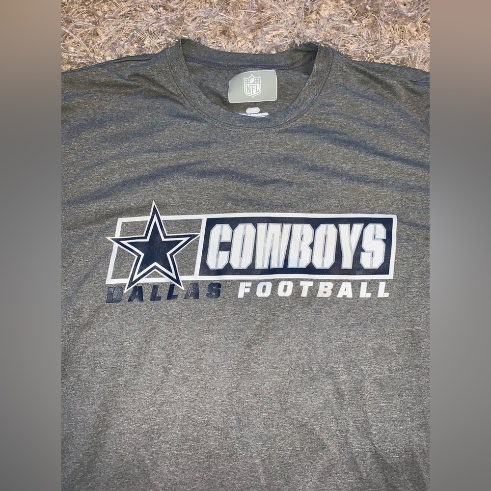 NFL Dallas Cowboys Tee size Large NWT - Picture 2 of 5